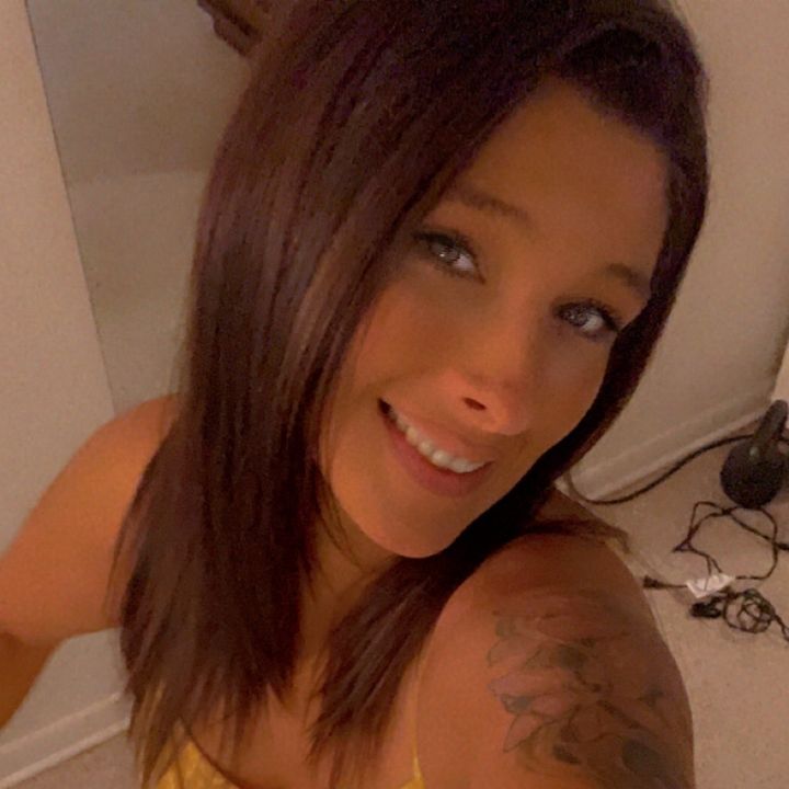 Katie White TikTok profile picture